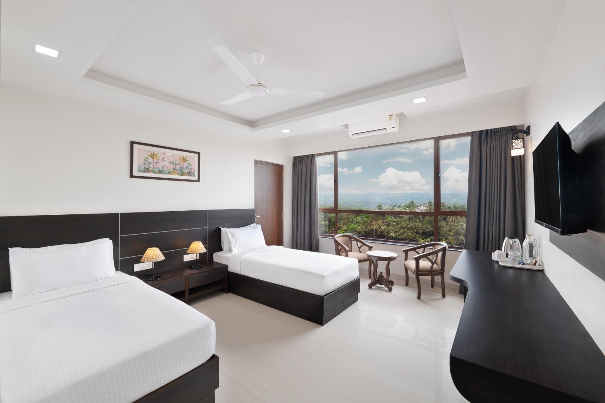 Bsg Porvorim Regency Hotel Goa Bagian luar foto